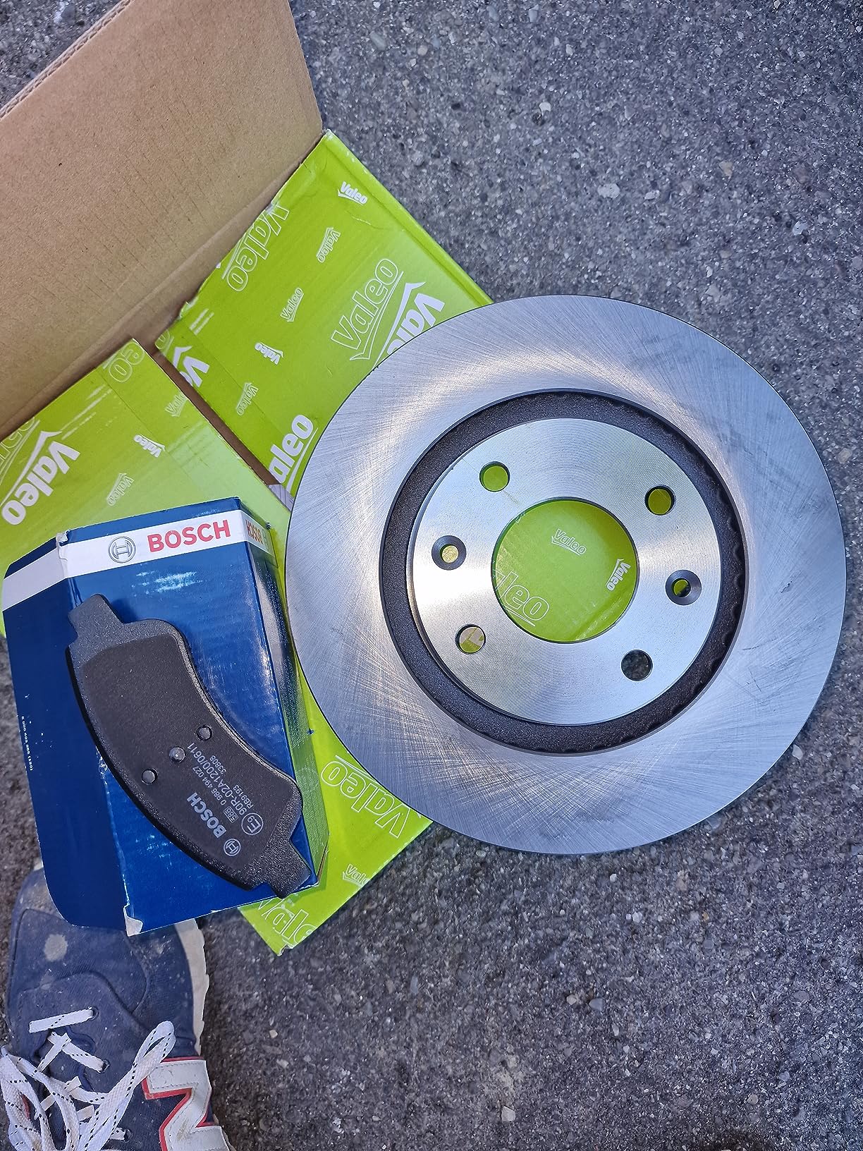 Bosch Sistema frenante BP318 pastiglie freno anteriori set 4 pezzi
