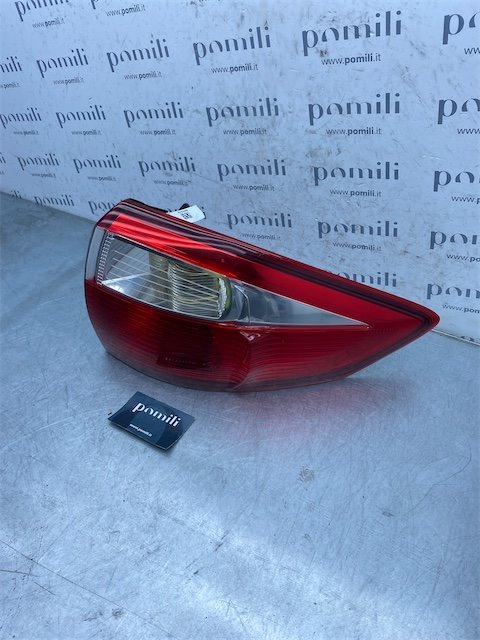 Pomili Fanaleria Ford C-Max CB7 fanale posteriore destro esterno