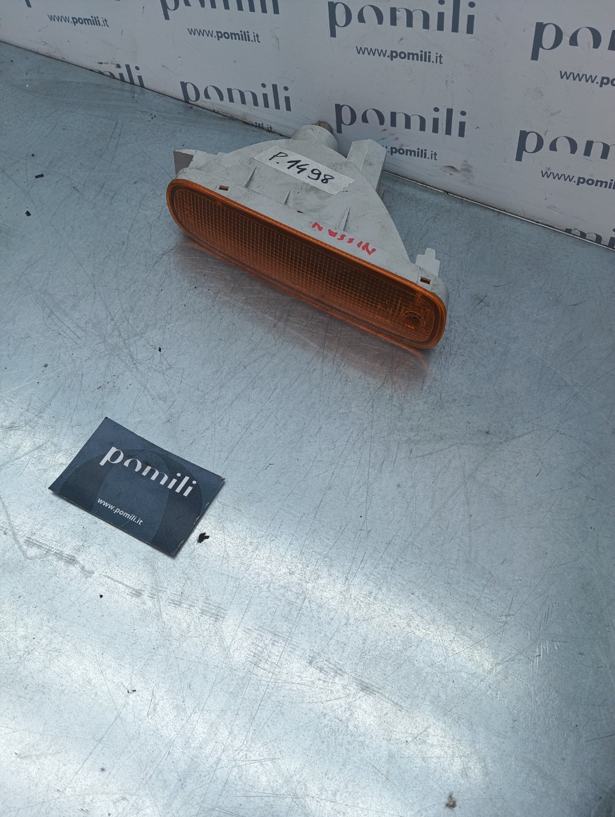 Pomili Fanaleria Nissan 240SX S14 freccia anteriore destra 26124-4B000 usata