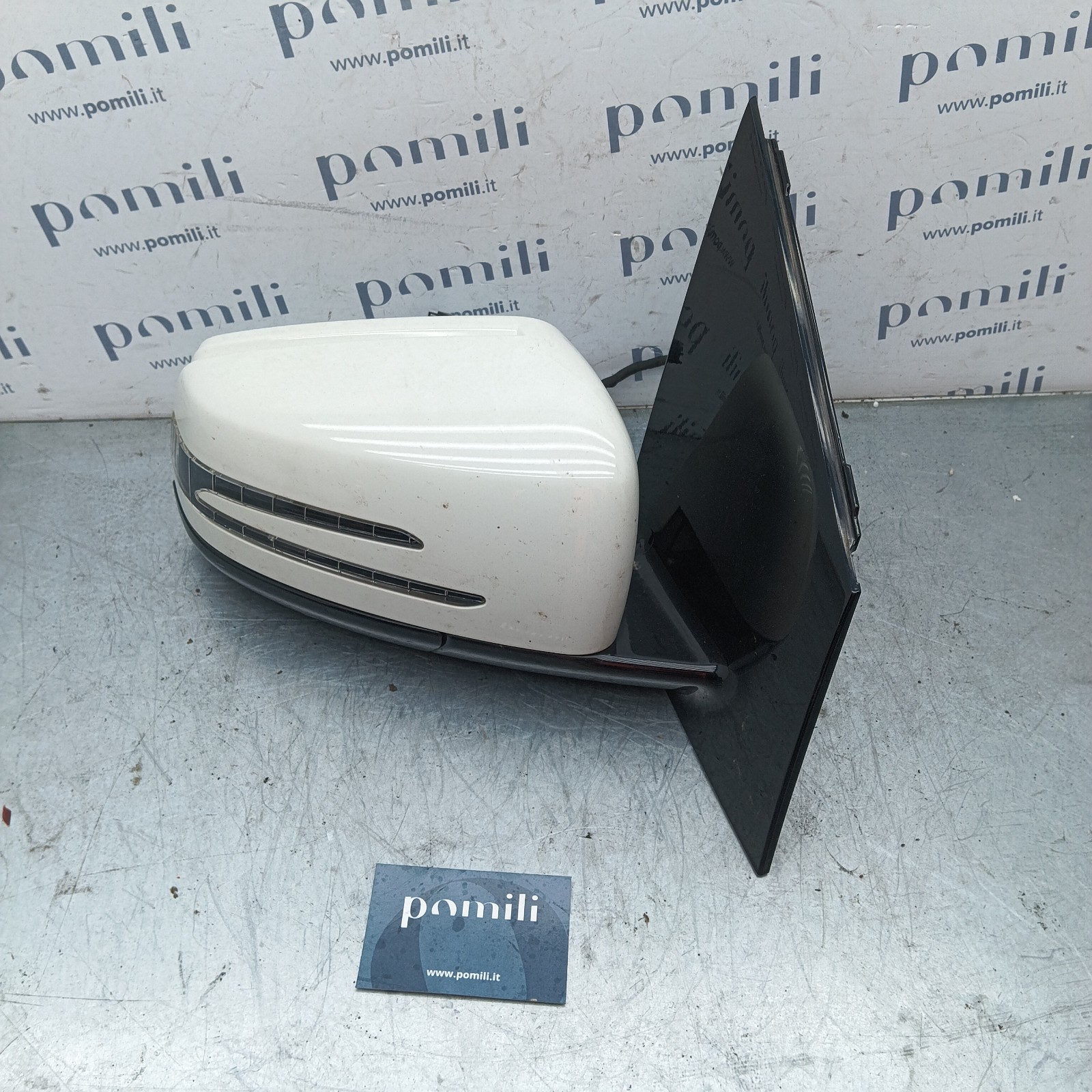 Pomili Classe B specchietto destro usato OEM 02468103016