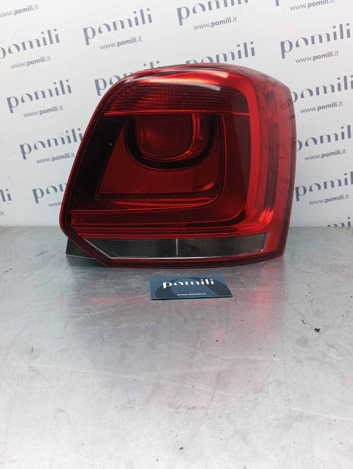 Pomili Fanaleria Fanale posteriore Volkswagen Polo 6R0945096 destro usato