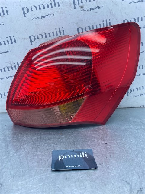 Pomili Fanaleria KIA VENGA fanale posteriore esterno destro