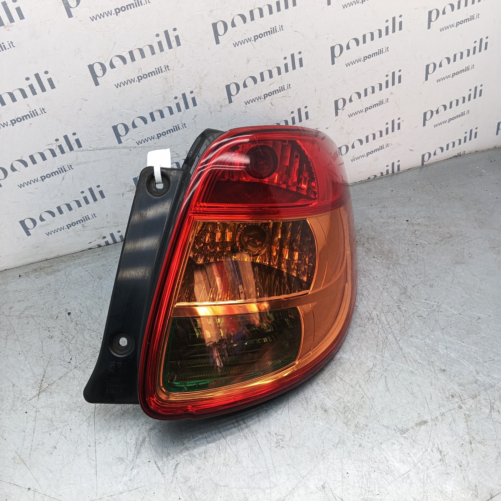 Pomili Fanaleria Fanale posteriore destro Fiat 16 220-16684 usato