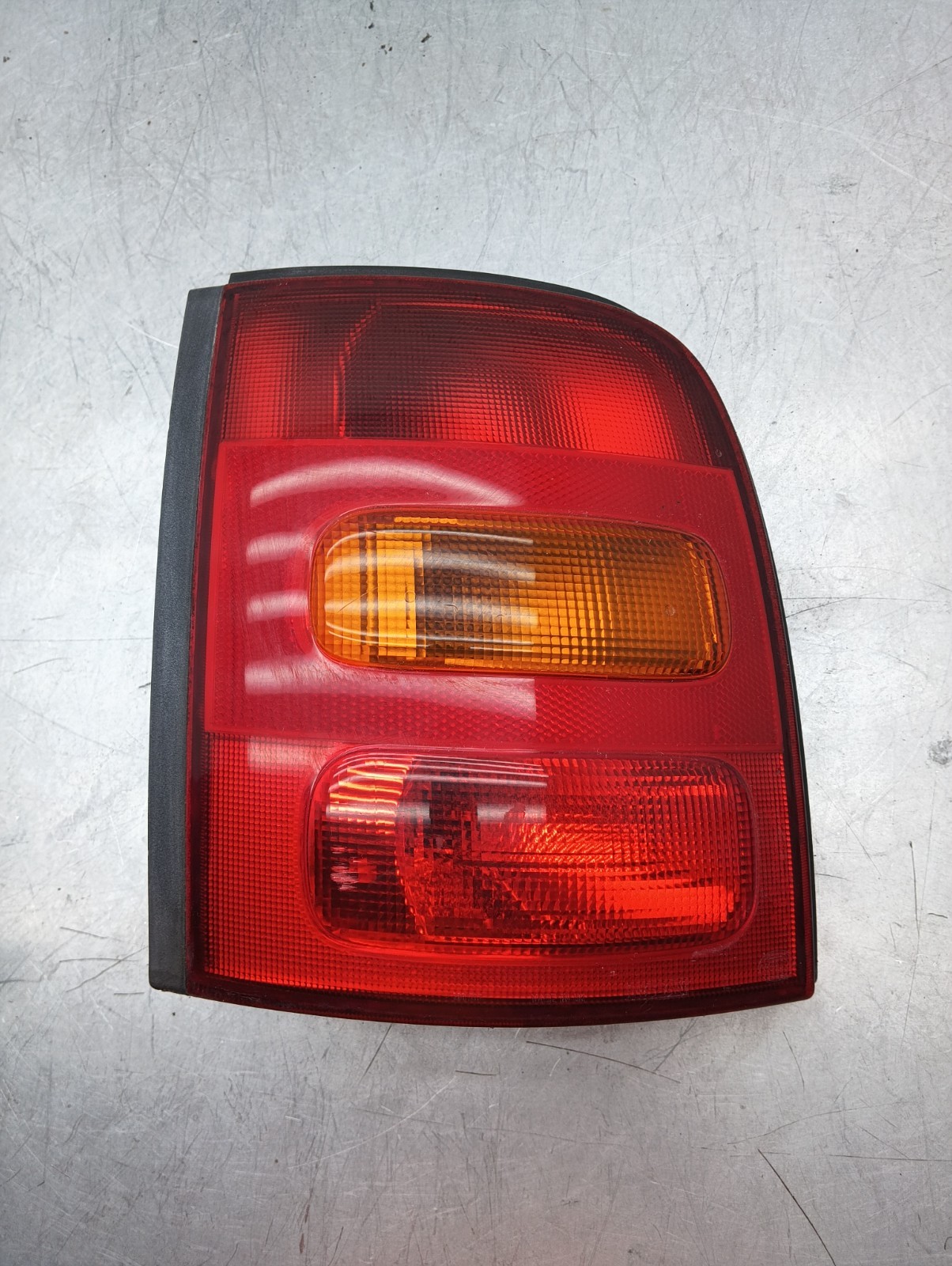 Pomili Fanaleria Nissan Micra K11 fanale posteriore sinistro usato 265556F600