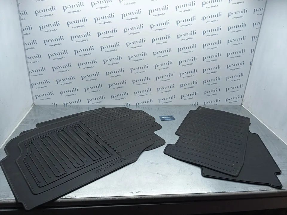 Pomili Rivestimenti interni e parti interne Toyota RAV4 tappetini in gomma PZ49L-X035A-RJ