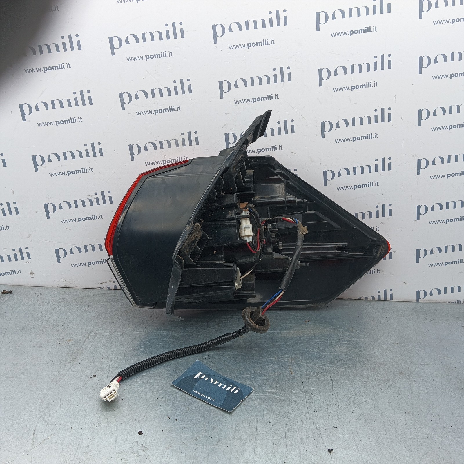 Pomili Fanaleria Fanale sinistro Nissan X-Trail 220-23746 usato