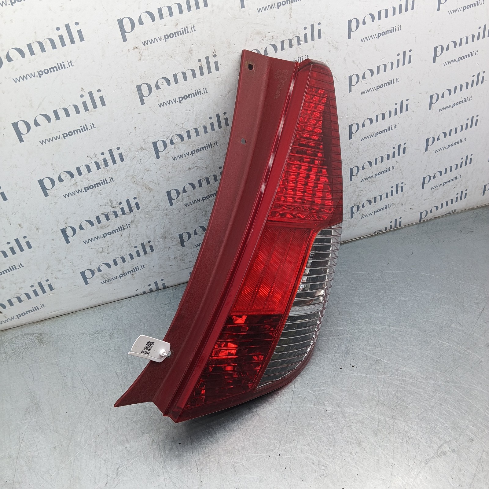 Pomili Fanaleria Hyundai i10 fanale posteriore destro usato