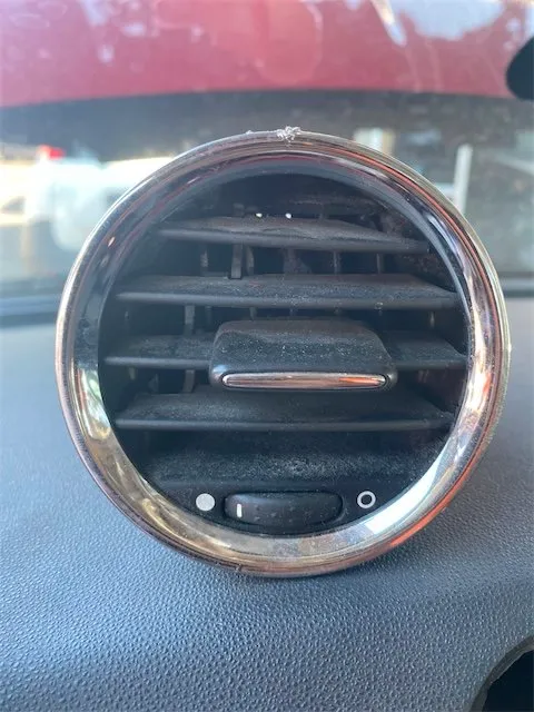 Pomili Climatizzazione Bocchetta aria lat. cruscotto DX FIAT 500 3P usata