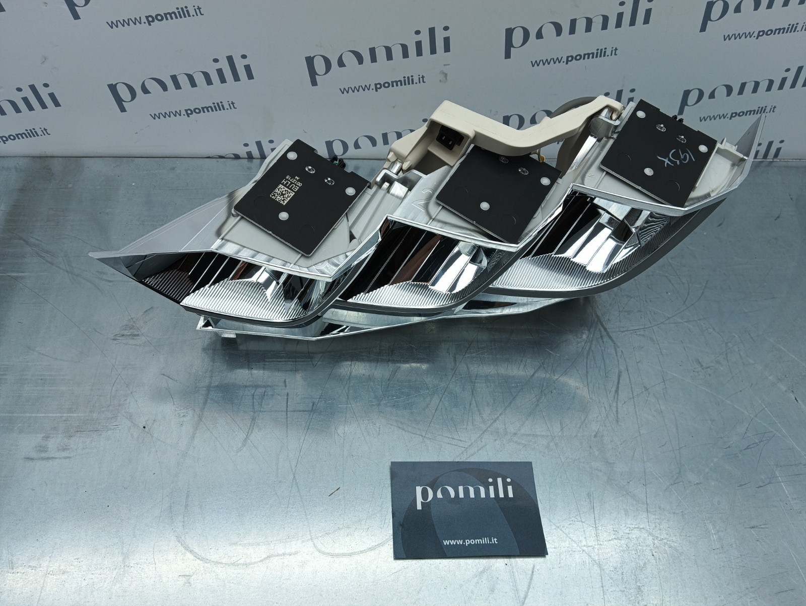 Pomili Fanaleria Toyota Yaris P21 gruppo ottico faro anteriore sinistro 81170-K0080