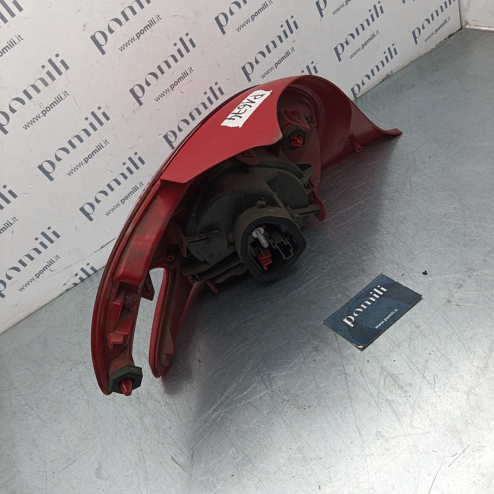 Pomili Fanaleria Peugeot 208 fanale posteriore destro usato 9672628380-03
