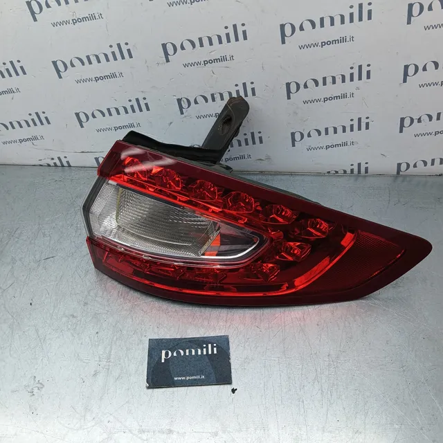Pomili Fanaleria fanale posteriore Ford Mondeo Turnier 21050203 destro