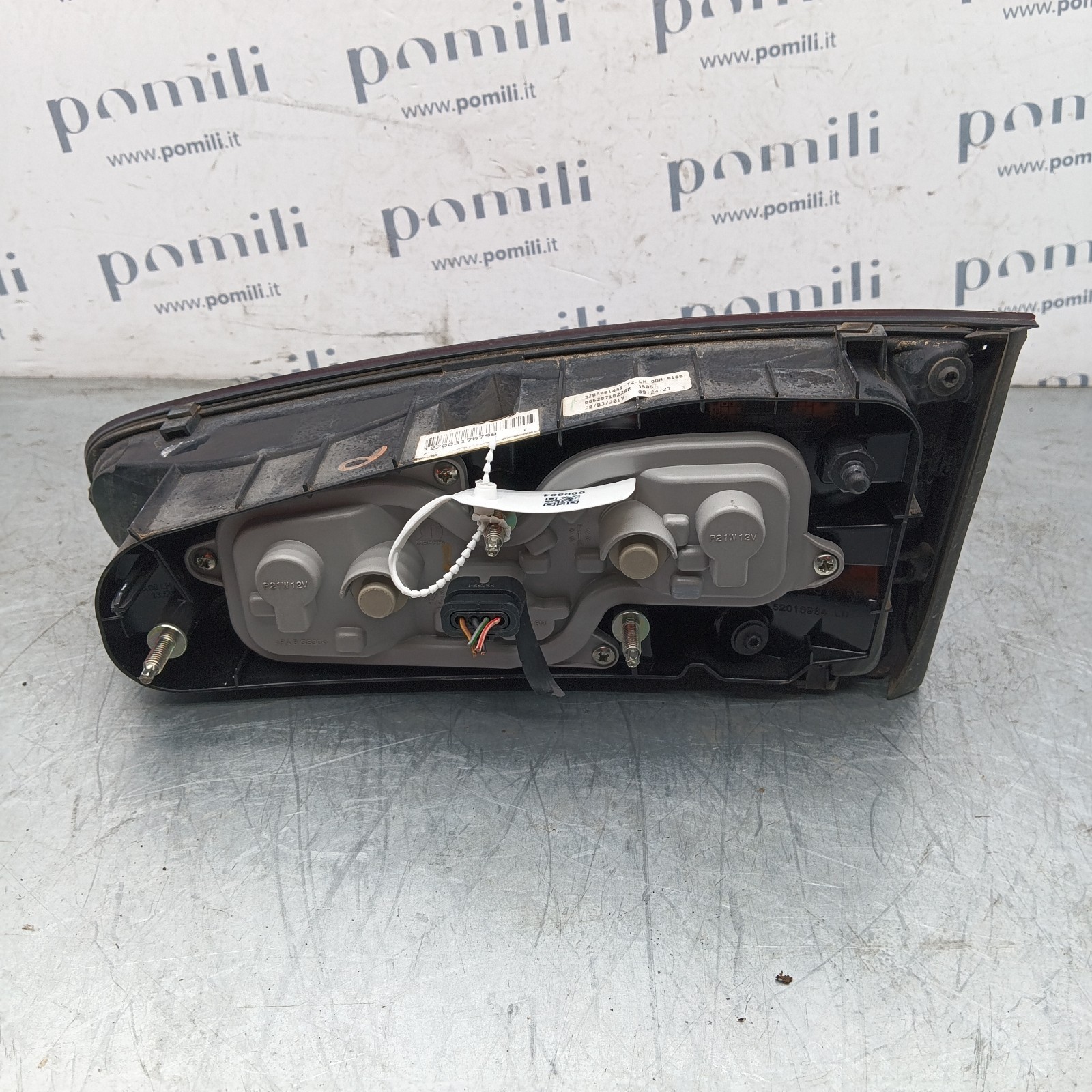 Pomili Fanaleria Fanale posteriore sinistro del portellone Fiat Tipo II S.W. 52015964 usato