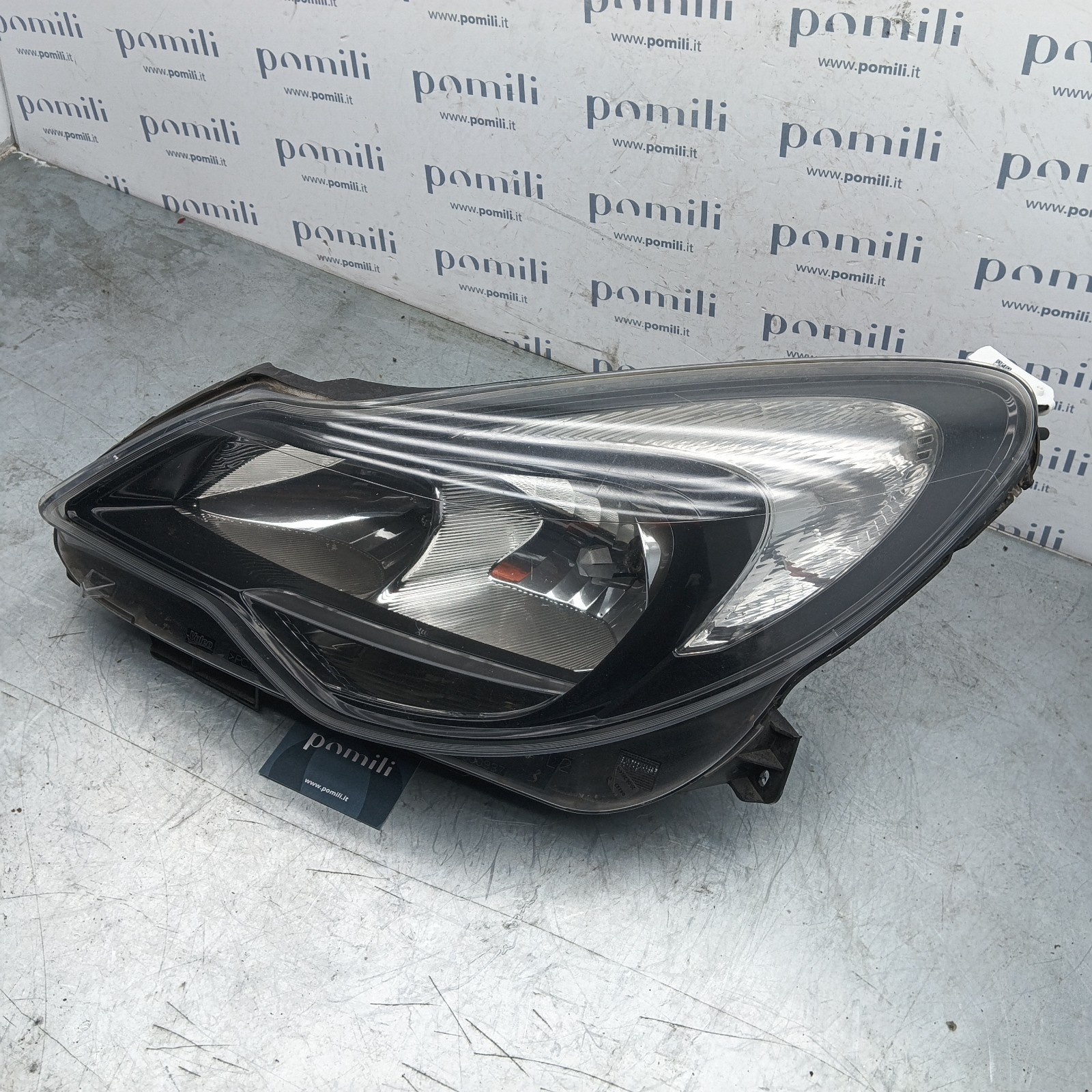 Opel Corsa D restyling 13446801 faro anteriore sinistro usato