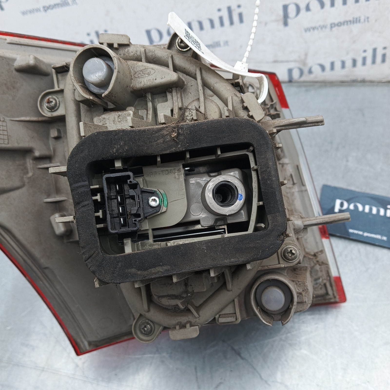 Pomili Fanaleria Ford B-Max fanale posteriore destro usato
