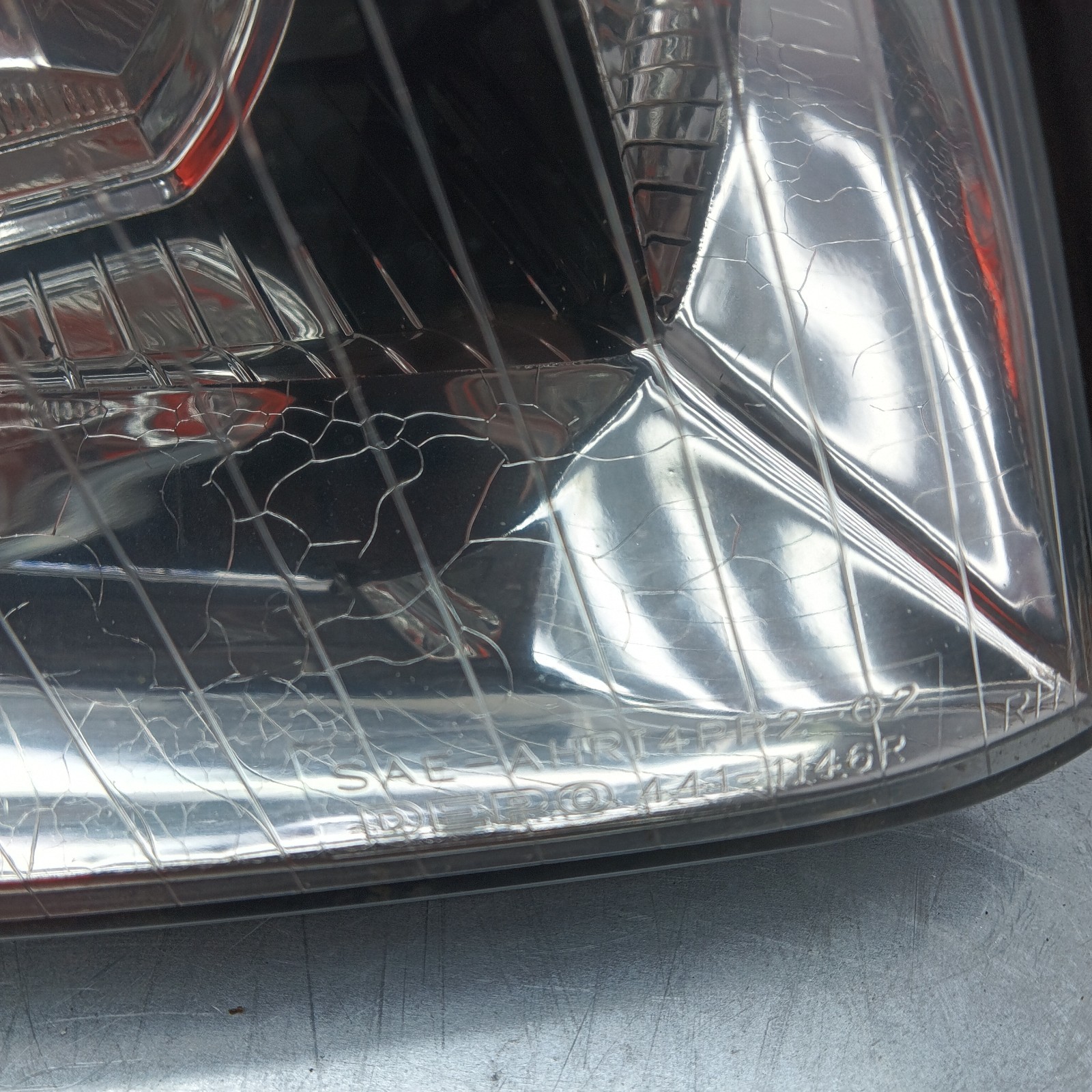 Pomili Fanaleria Faro anteriore destro Audi A4 B6 40-441-1146R usato