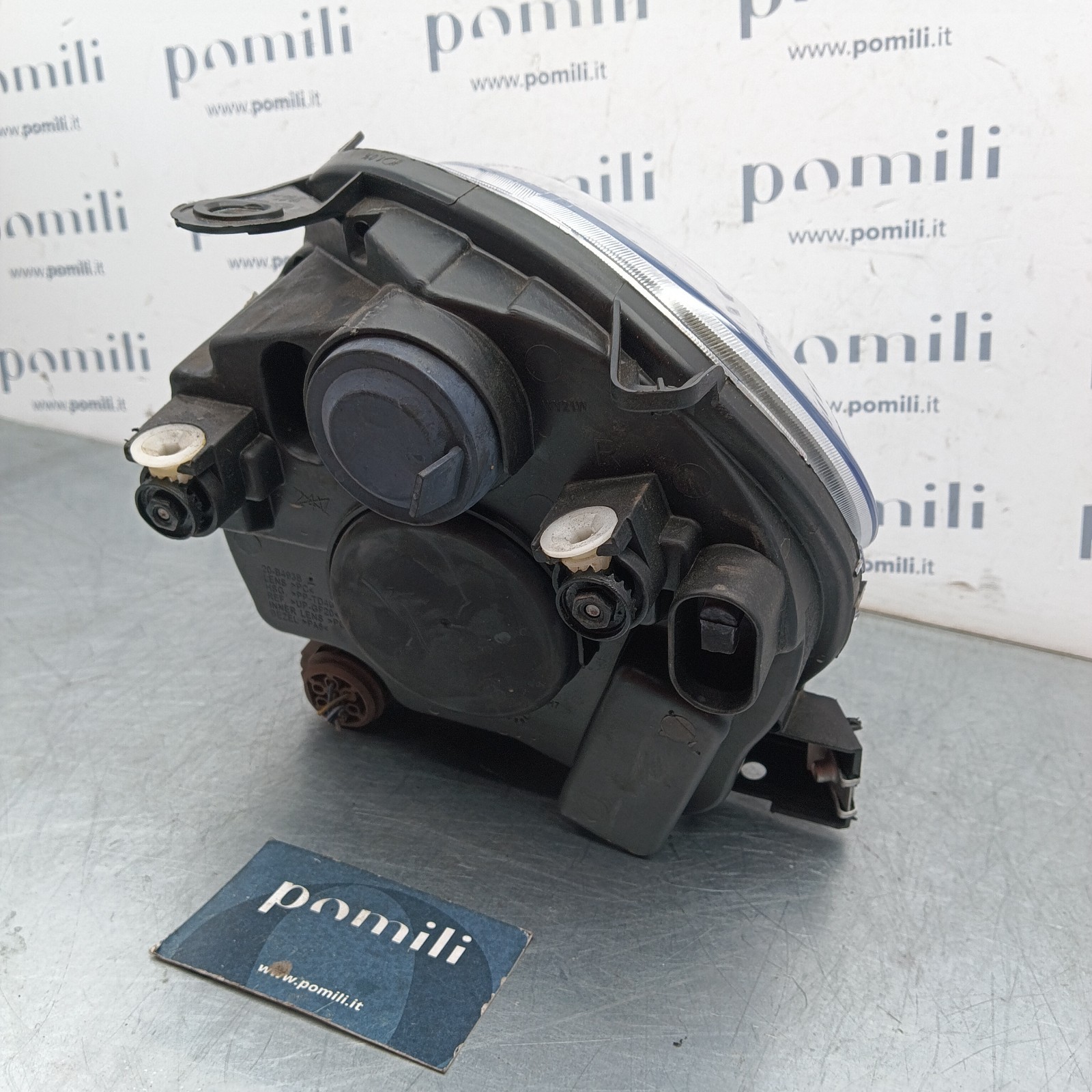 Pomili Fanaleria Faro anteriore destro Fiat 500 51787491 usato