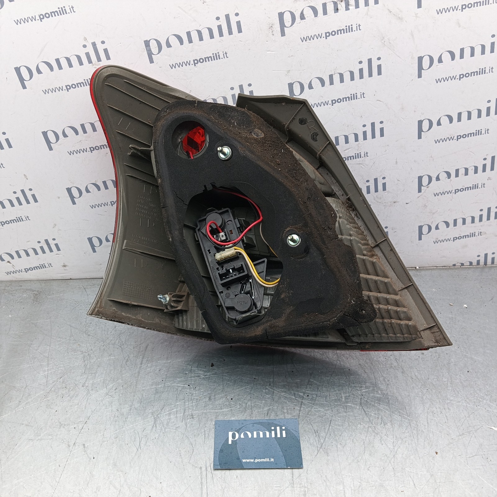 Pomili Fanaleria fanale posteriore Toyota Yaris II destro LED usato