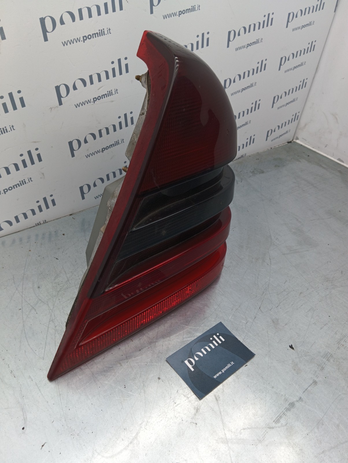 Pomili Fanaleria Fanale posteriore destro Mercedes-Benz Classe C (W202) (1993-2000) usato 2028203664R