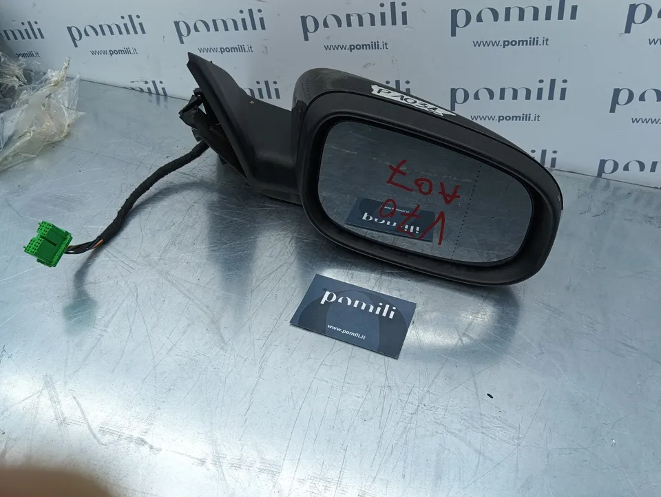 Pomili Cristalli Volvo V70 specchietto retrovisore destro 30674687 usato