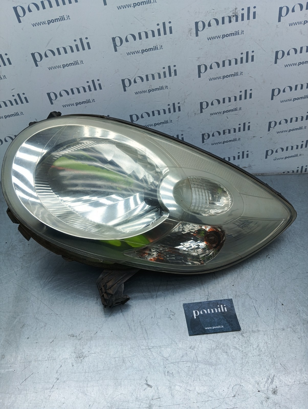Pomili Fanaleria Faro anteriore Citroen C1 sinistro 89092918 usato