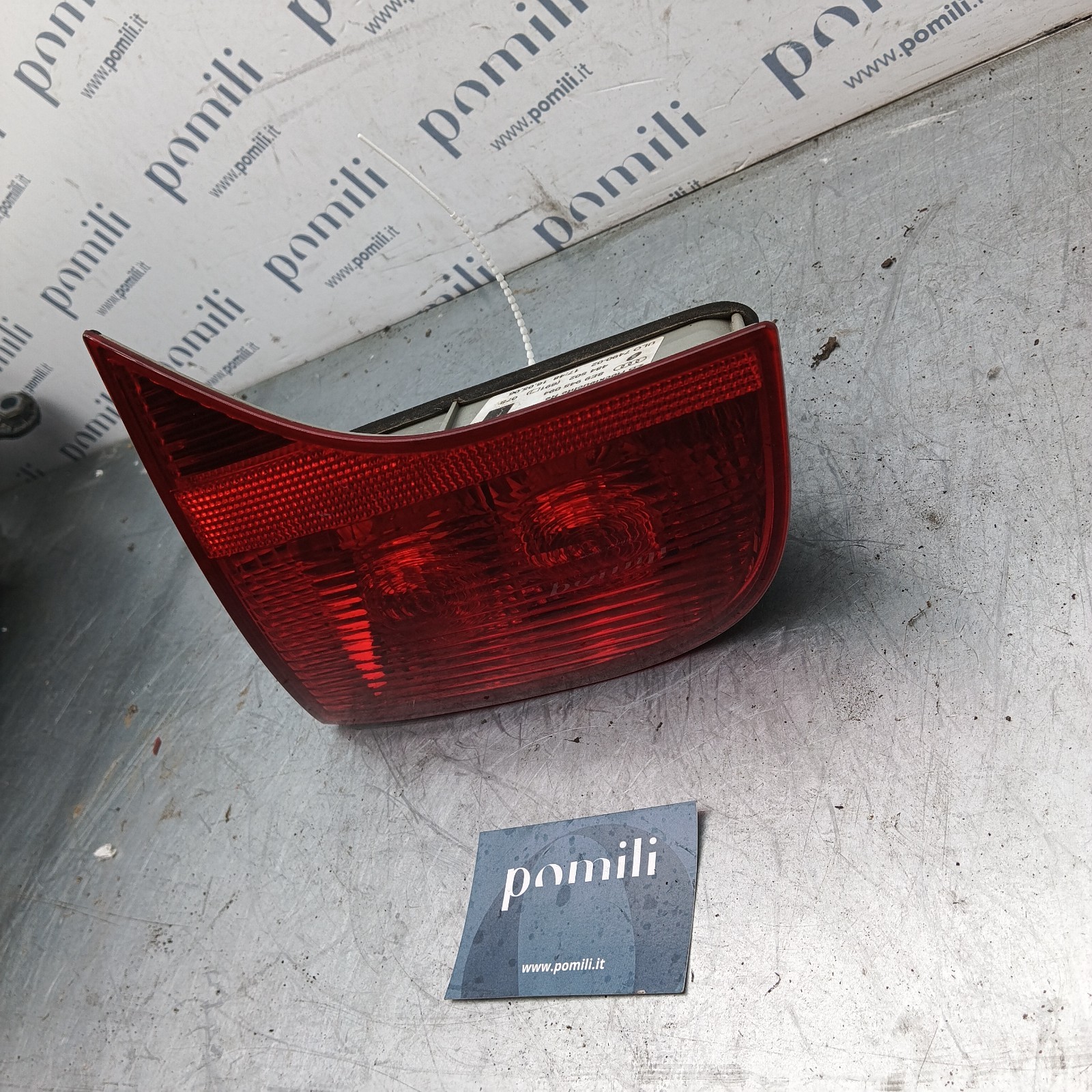 Pomili Fanaleria Audi A4 Avant B7/8ED fanale posteriore destro usato