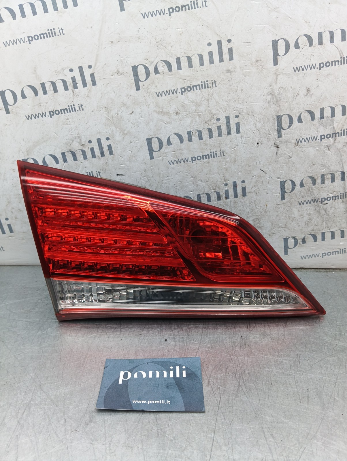 Pomili Fanaleria Hyundai i40 fanale posteriore interno sinistro 92403-3Z300 usato
