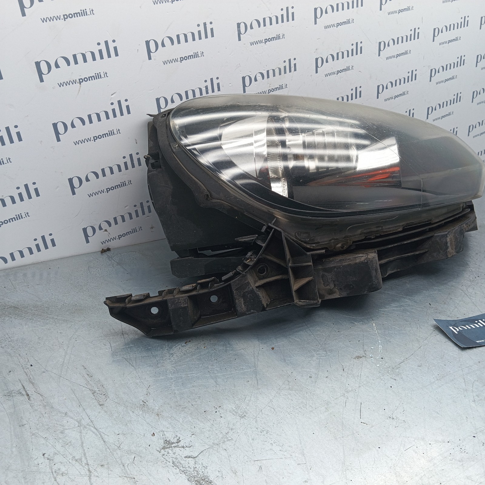 Pomili Fanaleria Volkswagen Golf VI faro anteriore destro usato OEM 89319341
