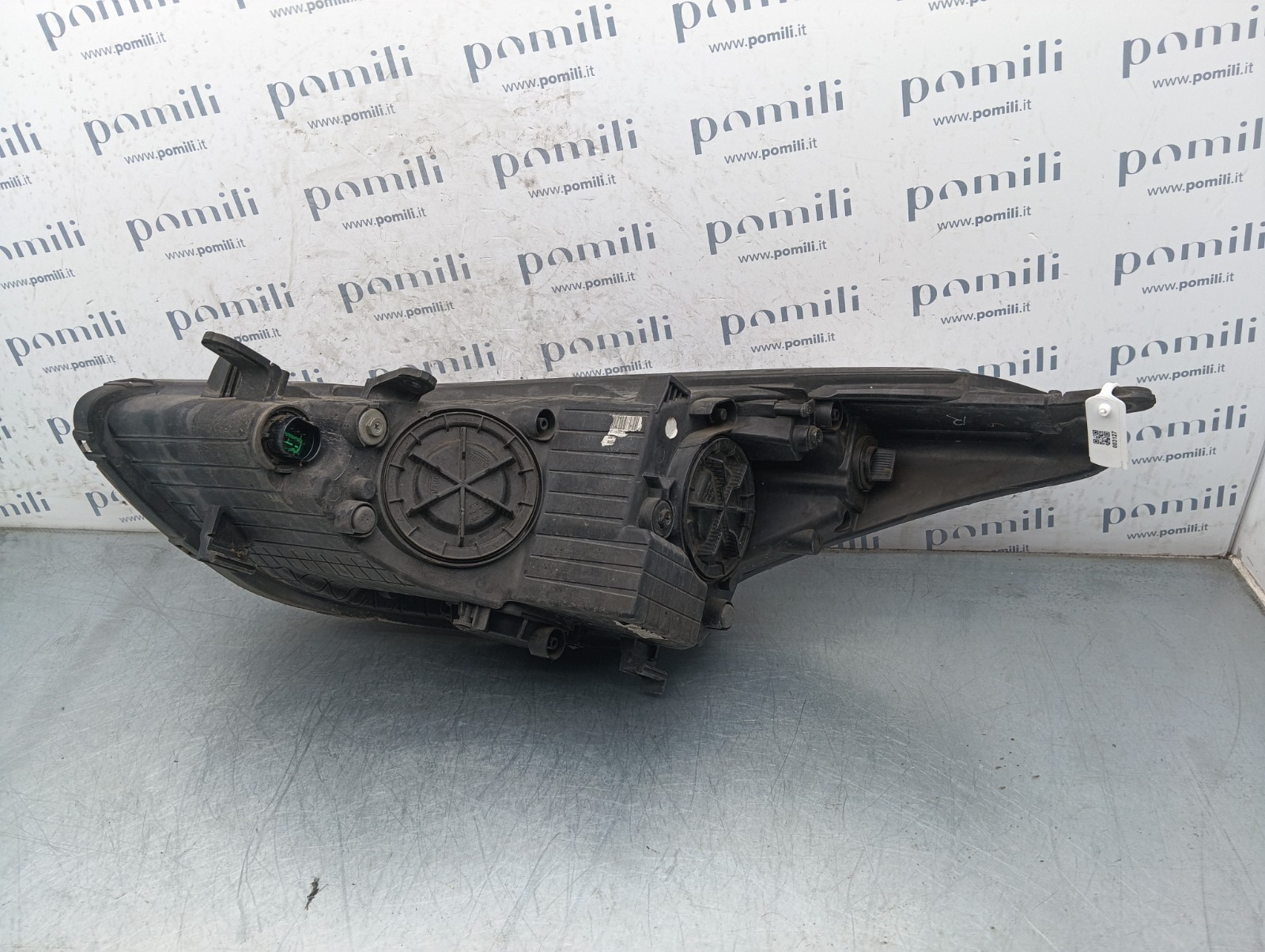 Pomili Fanaleria Faro anteriore Hyundai I30 92102-A6100 usato