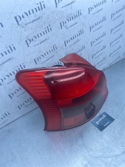 Pomili Fanaleria fanale posteriore Toyota Yaris sinistro