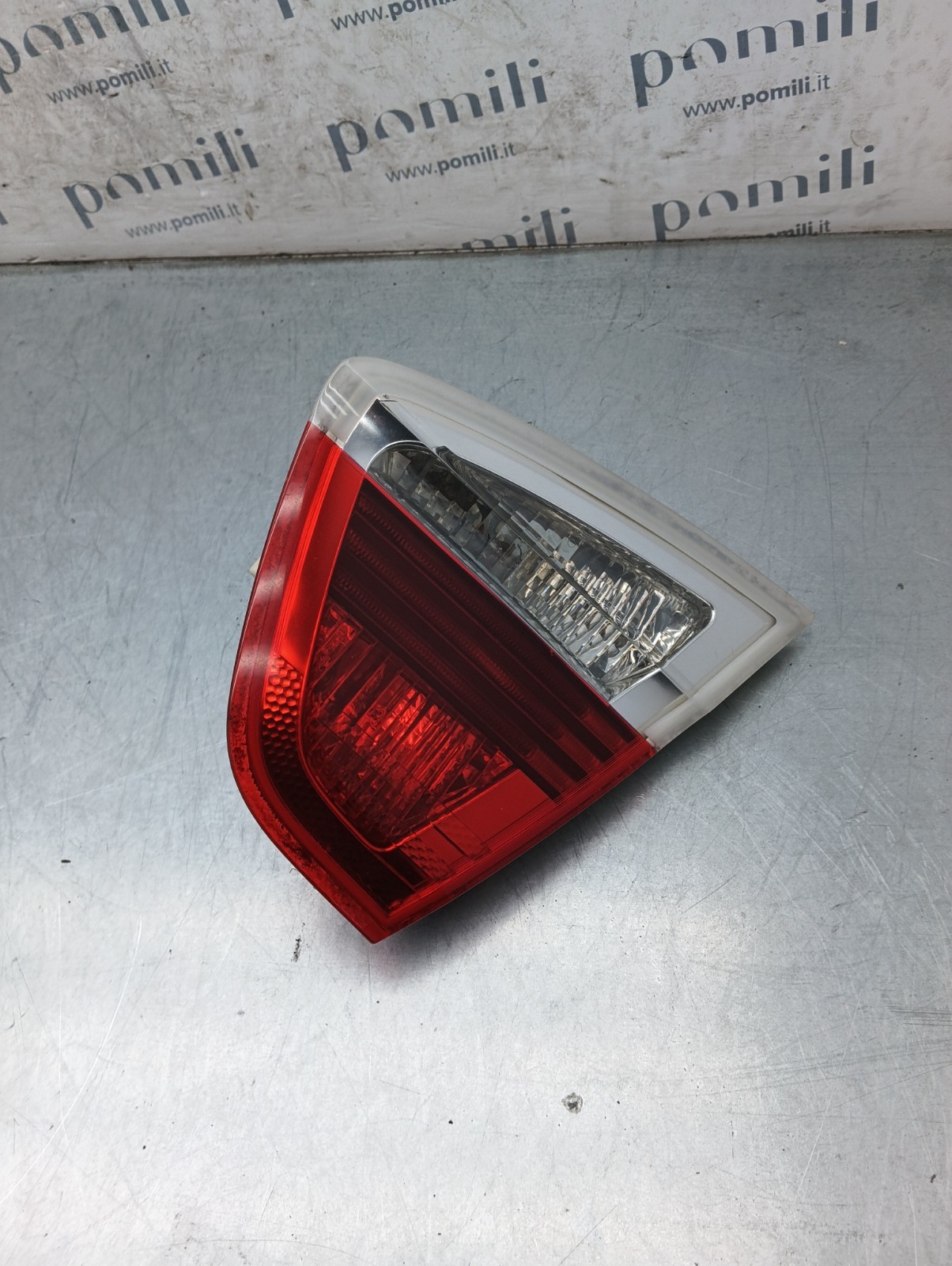 Pomili Fanaleria Fanale posteriore portellone BMW E90 destro usato