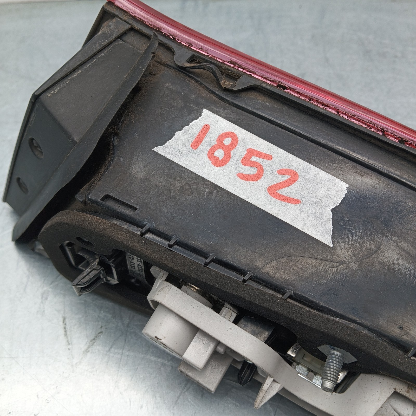 Pomili Fanaleria Alfa Romeo Giulietta II fanale sinistro usato OEM 0204259900010