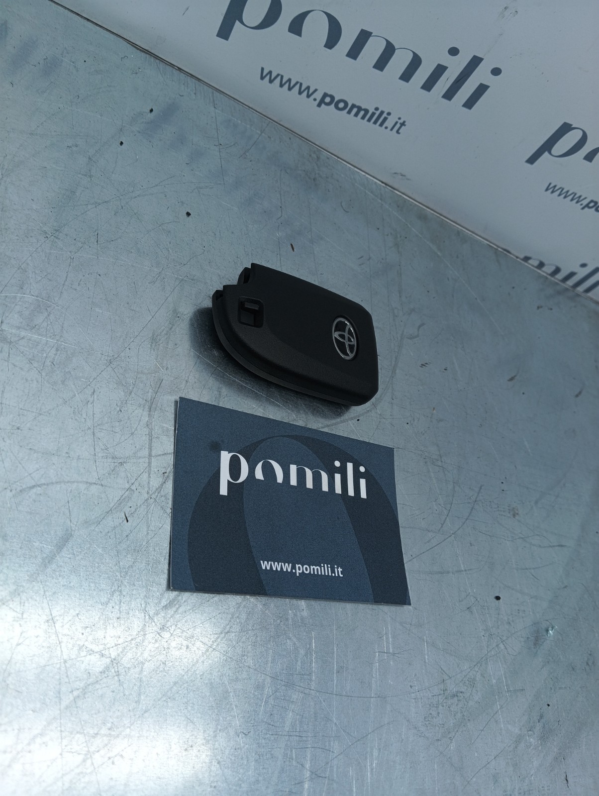 Pomili Dispositivi di sicurezza TOYOTA AYGO CHIAVE ELETTRONICA OEM 89904-0H010 usata