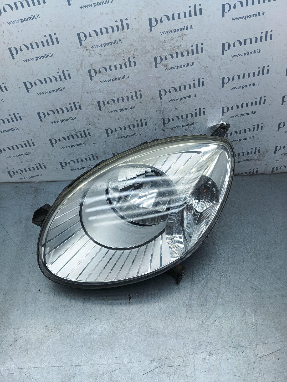 Pomili Fanaleria DR Zero A080521 faro anteriore sinistro usato