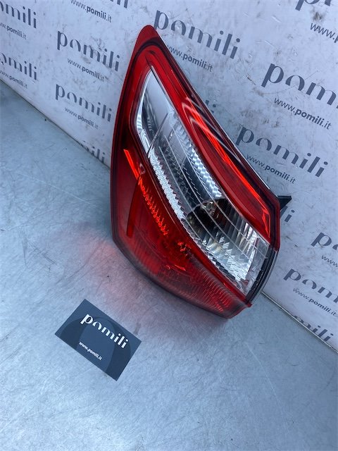 Pomili Fanaleria Nissan Qashqai J10E/JJ10E fanale posteriore sinistro