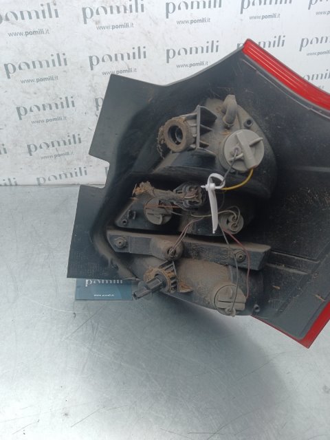 Pomili Fanaleria Fanale posteriore sinistro FORD FOCUS CB8 02/11-11/15