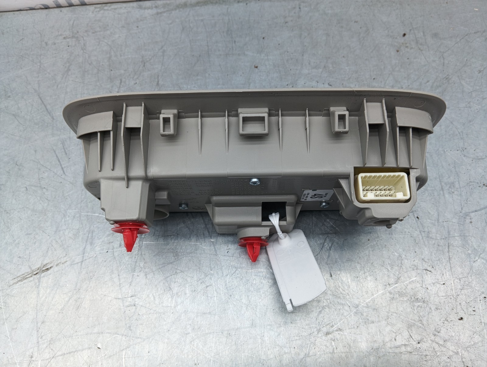 Pomili Fanaleria Plafoniera Toyota Yaris 4 81260-0D260-105B usata