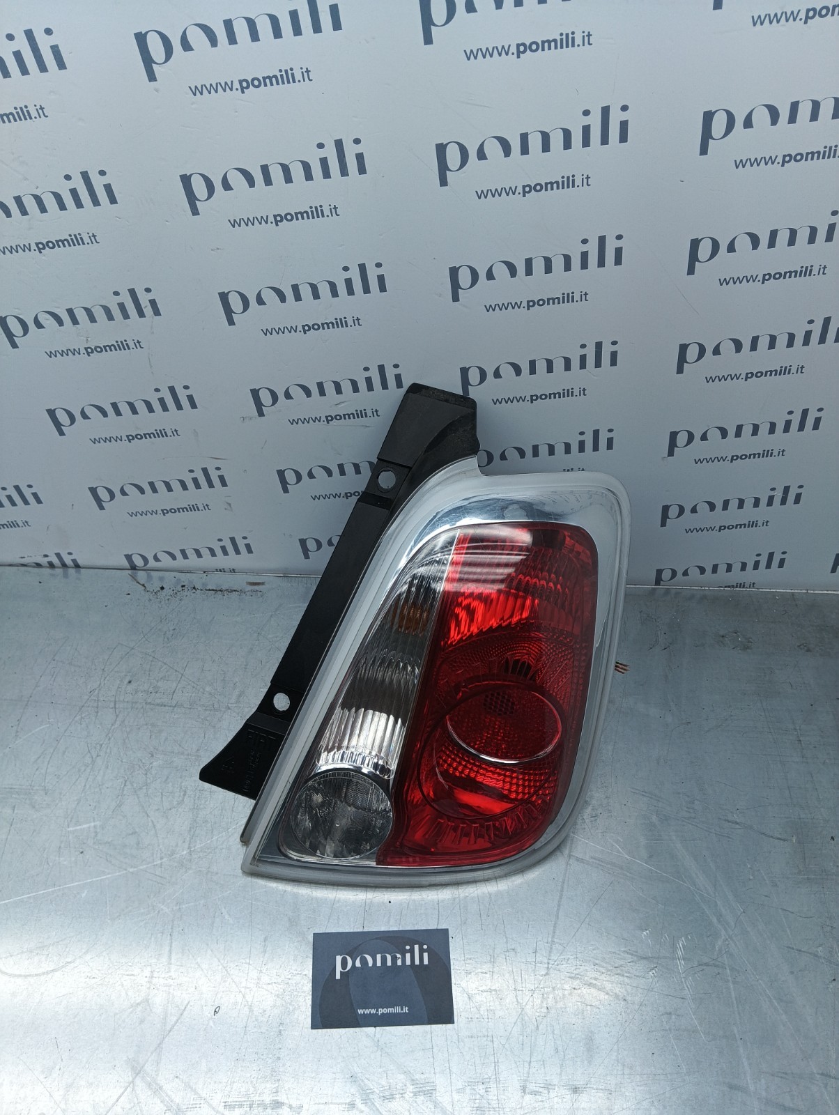 Pomili Fanaleria Fanale posteriore destro Fiat 500 (2007-2014) 27043201 usato