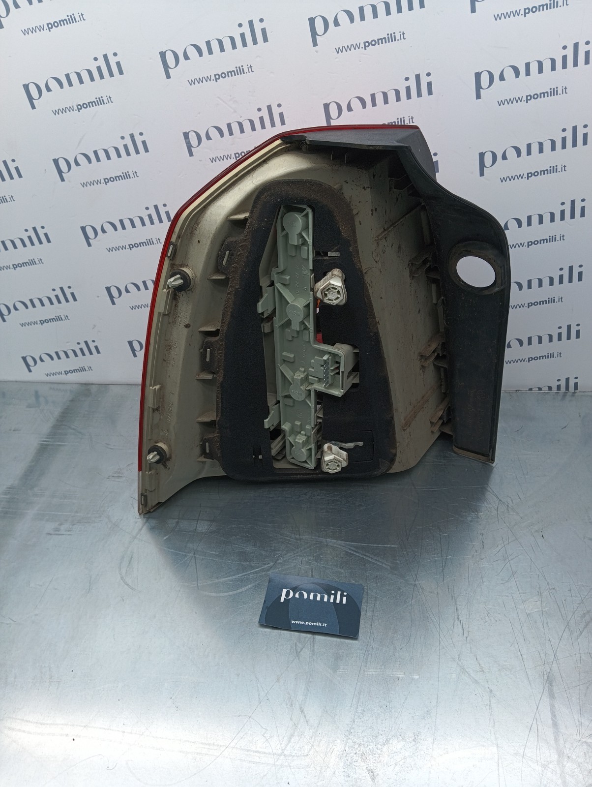 Pomili Fanaleria Opel Zafira B fanale posteriore destro 13305775 usato