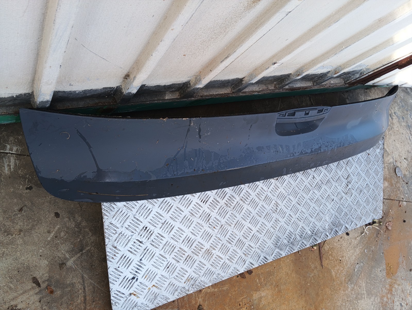Pomili Paraurti posteriore Ford Galaxy Mk4 EM2B-U423A40-PIA-2 spoiler nuovo