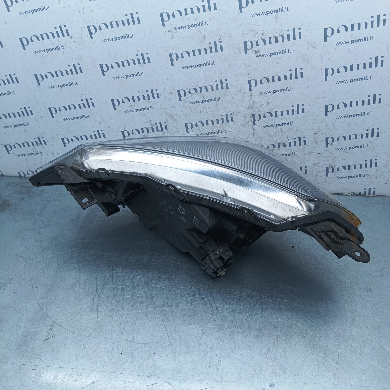 Pomili Fanaleria Faro anteriore destro base Toyota Yaris III 81110-0D450