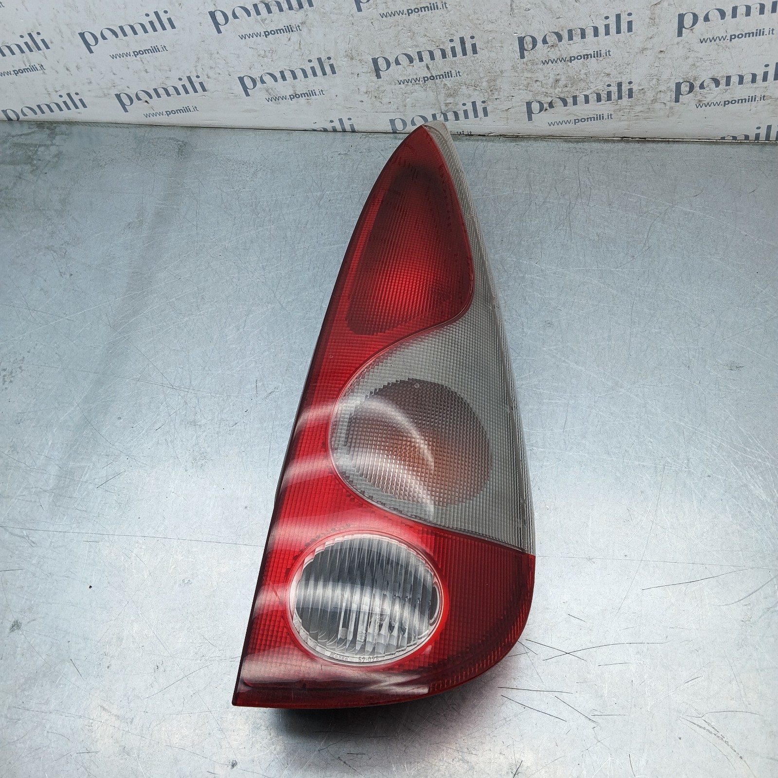 Pomili Fanaleria Toyota Yaris Verso fanale posteriore destro usato