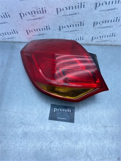 Pomili Fanaleria Opel Astra P10 fanale posteriore esterno sinistro