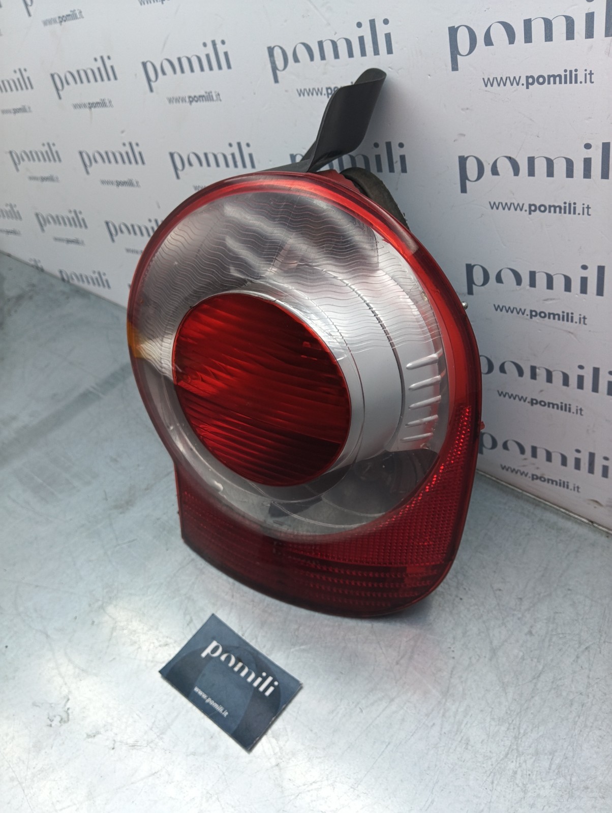 Pomili Fanaleria Fanale posteriore destro Renault Modus 8200655990 usato