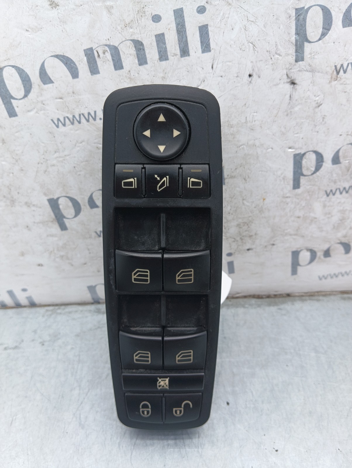Pomili Rivestimenti interni Pulsantiera alzacristalli Mercedes-Benz Classe B W245 41YT9039 usata