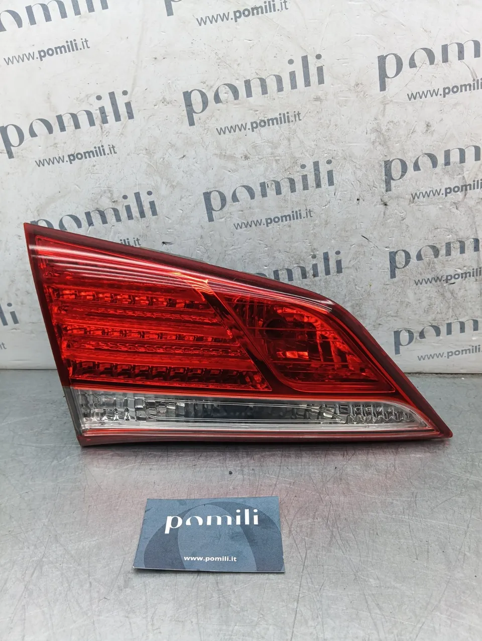 Pomili Fanaleria Hyundai i40 fanale posteriore interno sinistro 92403-3Z300 usato