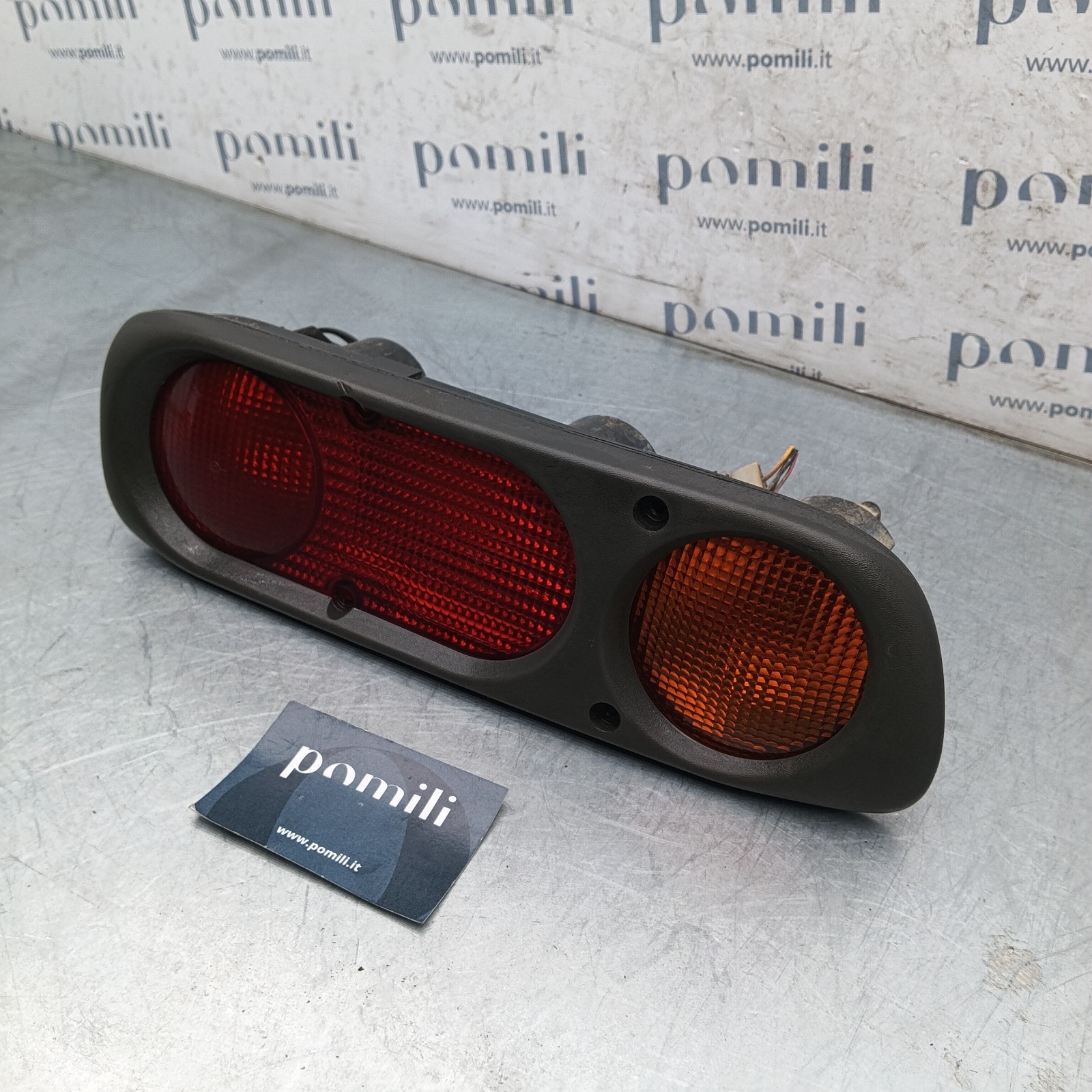 Pomili Fanaleria Fanalino posteriore basso sinistro Nissan Terrano II 265550X001 usato