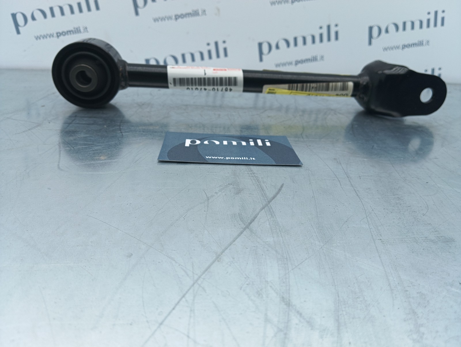 Pomili Sterzo e ammortizzatori Braccio sospensione posteriore destro Toyota Genuine Parts 48710-47010