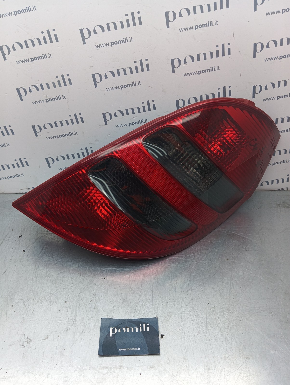 Pomili Fanaleria Fanale posteriore destro Mercedes-Benz A180 W169 3330-7280-30 usato