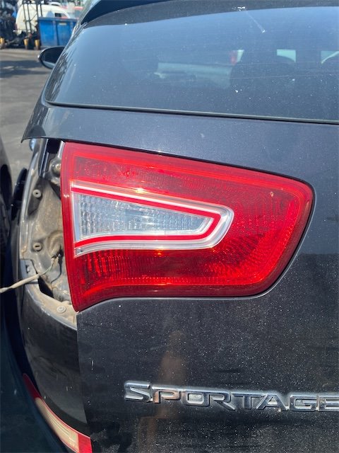 Pomili Fanaleria Fanale post. parte int. SX KIA SPORTAGE 3a Serie (09/10>06/14<) fanale posteriore sinistro