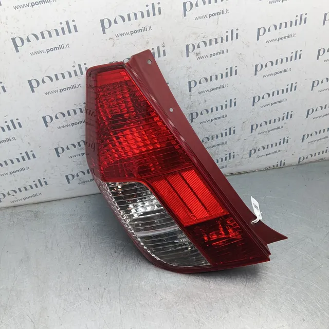 Pomili Fanaleria Hyundai i10 92401-0X0XX fanale posteriore sinistro usato